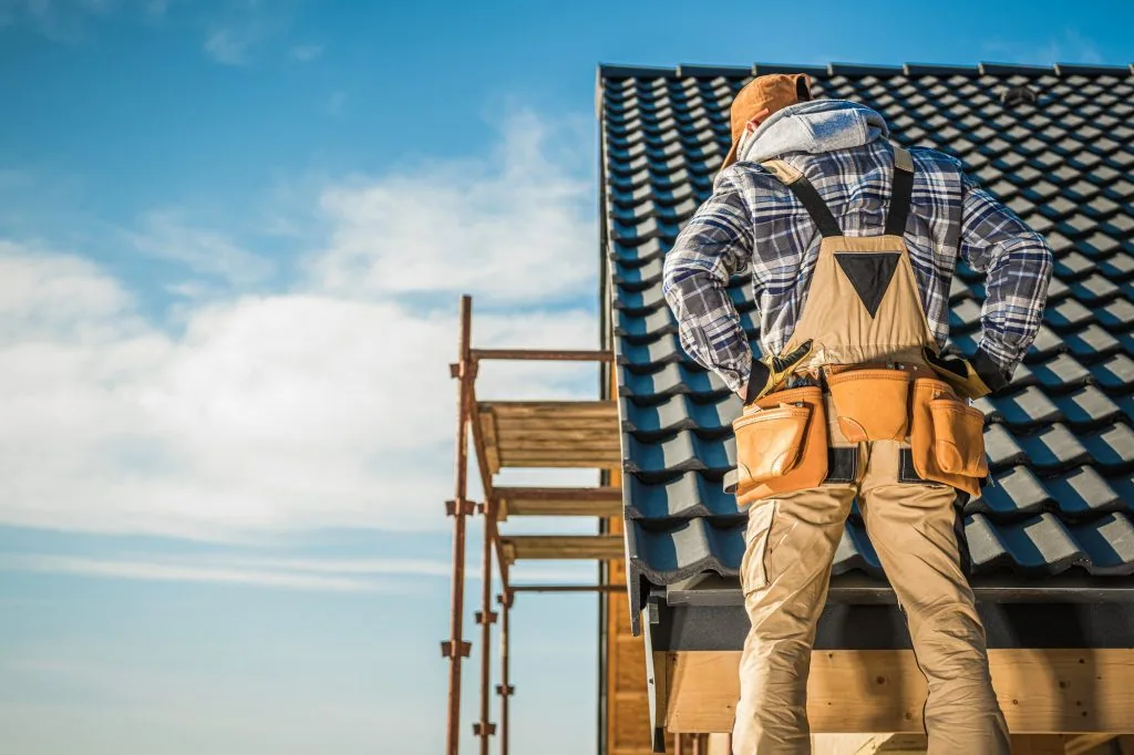 roofing-construction-job-1024x682-1.opt.webp